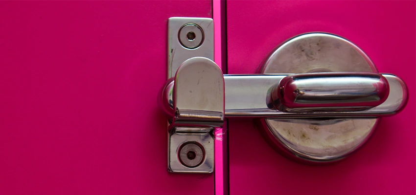 Childproof Gate Lock in Vista, California