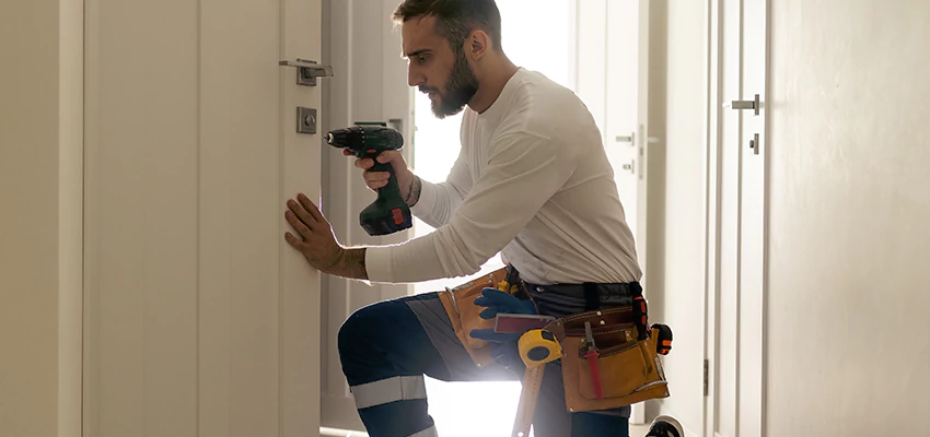 Mailbox Lock Installation Expert in Vista, California