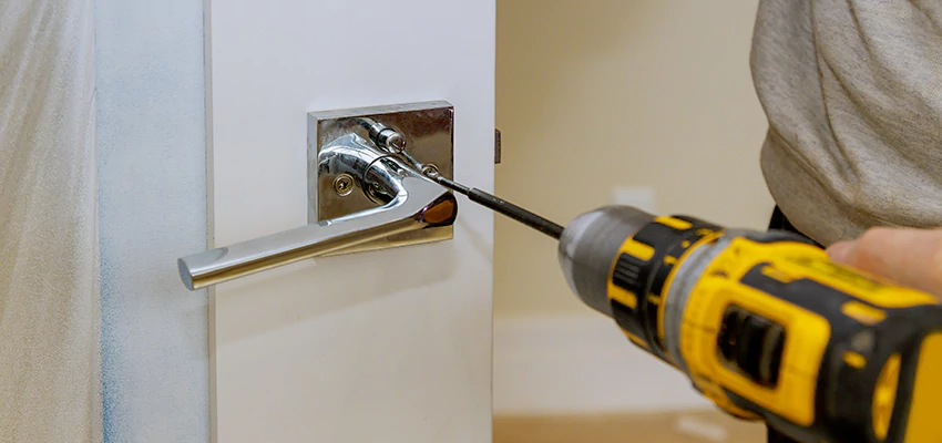 After-hours Locksmith  For Lock Troubleshooting in Vista, California