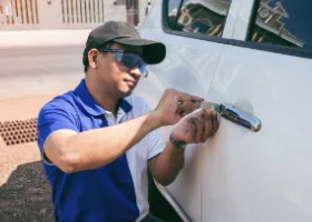 Car Locksmith in Vista, CA